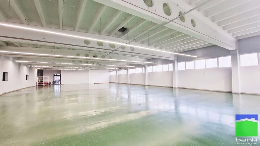 Gewerbeimmobilie zur Miete in Pabianice | 670 m²