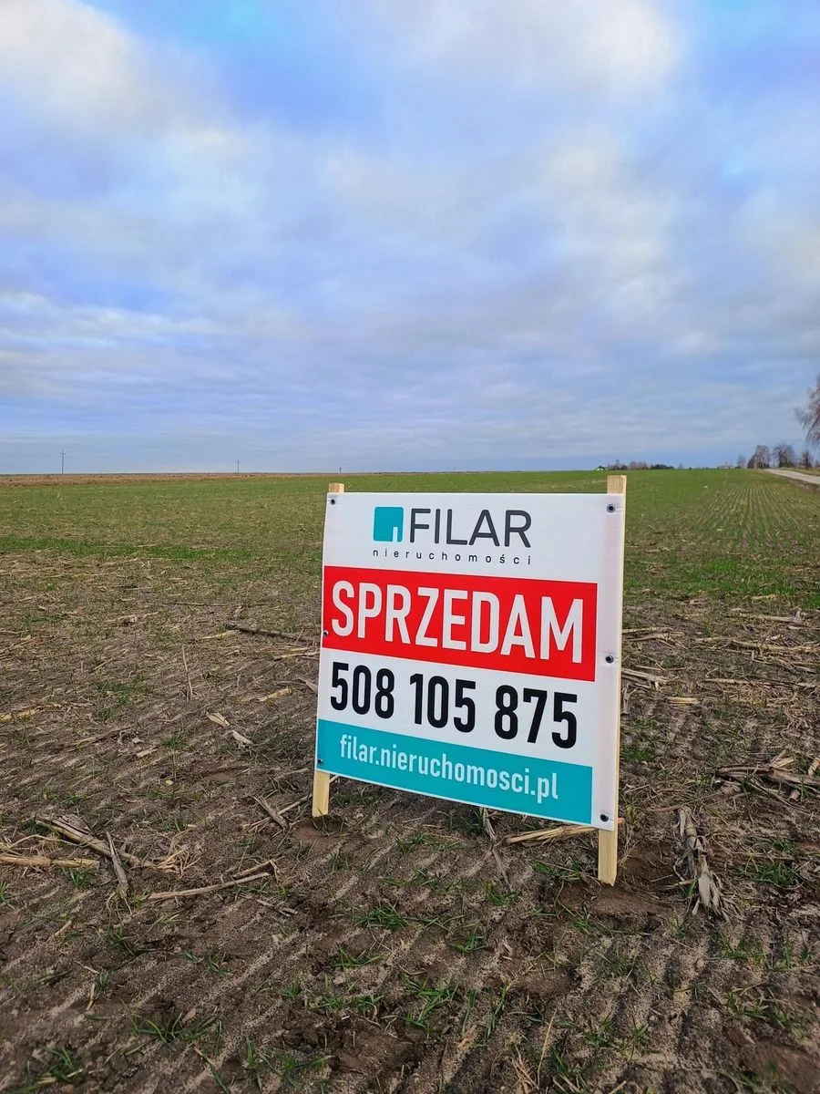 Grundstück zum Verkauf in Zaspy | 9.900 m²