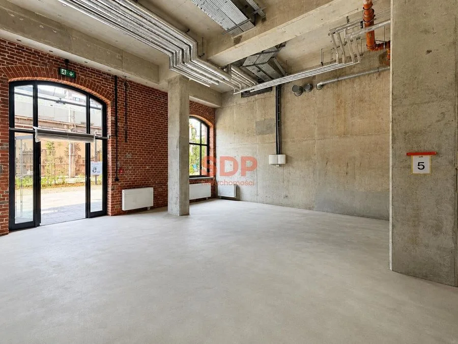 Lokal usługowy 87 m² z witrynami | Krakowska | Parking