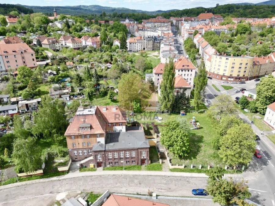 Budynek użytkowy 859 m² | Wałbrzych | inwestycyjny