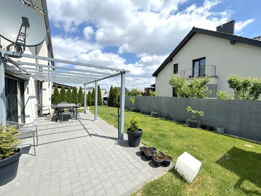 Nowy Otok-98m2 - 3 pokoje, garaż, OGRÓD 350m2