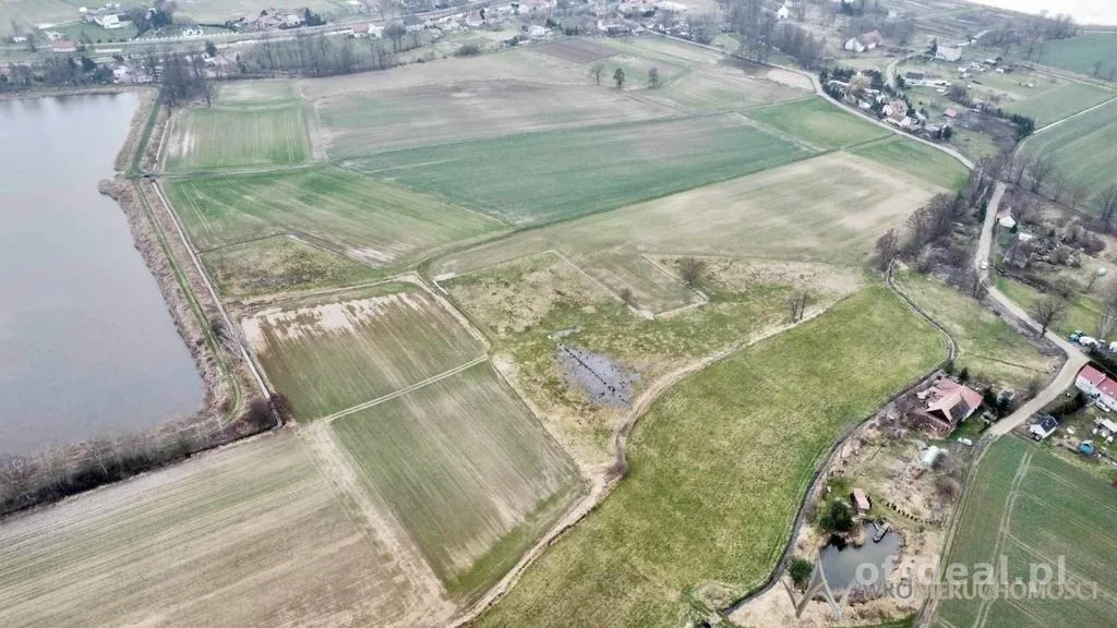 Duża działka budowlana | Widok na staw