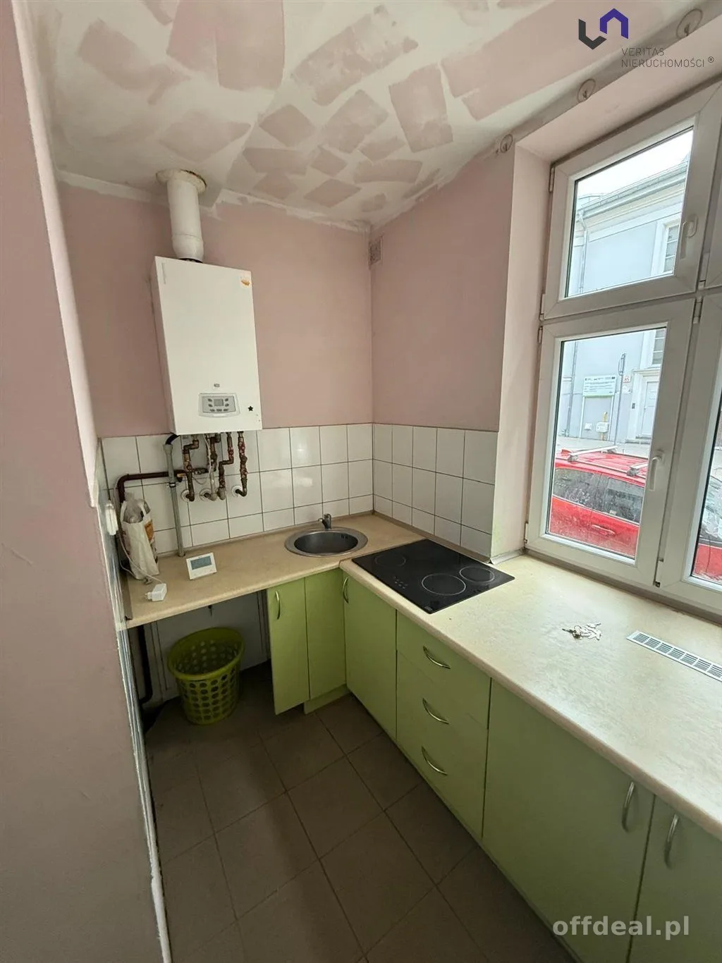 DUŻE USTAWNE MIESZKANIE W KAMIENICY