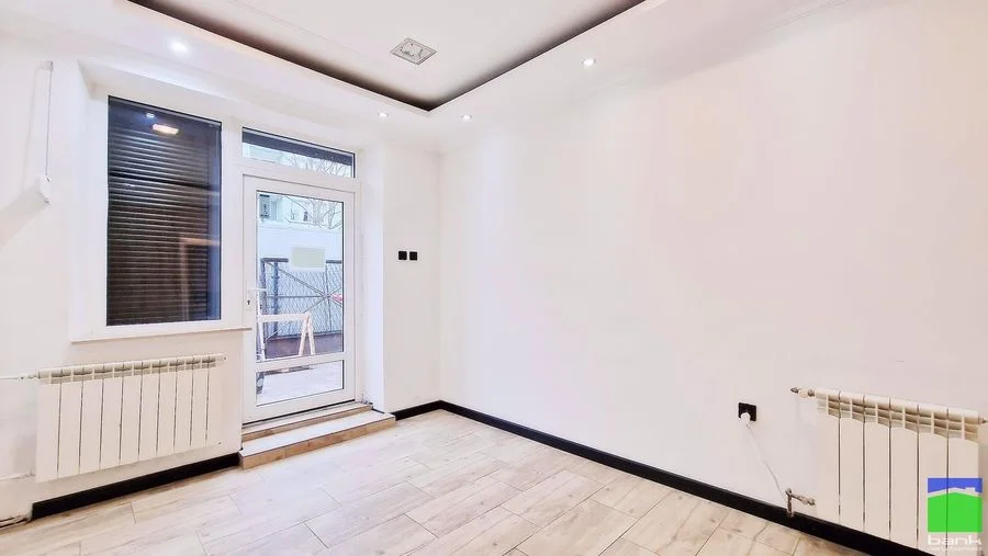 Górna / Dąbrowa - lokal na parterze 20m2