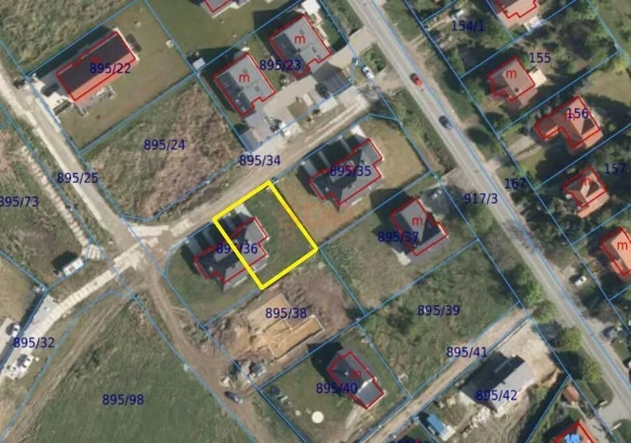 Bliźniak 140 m2, działka 450 m2. Stan deweloperski.