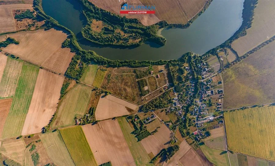 DZIAŁKA NAD JEZIOREM NA SPRZEDAŻ W ZALESIU
