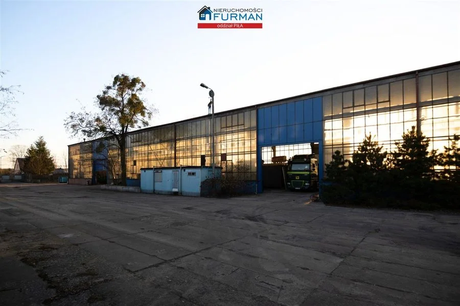 Hale produkcyjne 2650 m² i grunt inwest. 2,08 ha