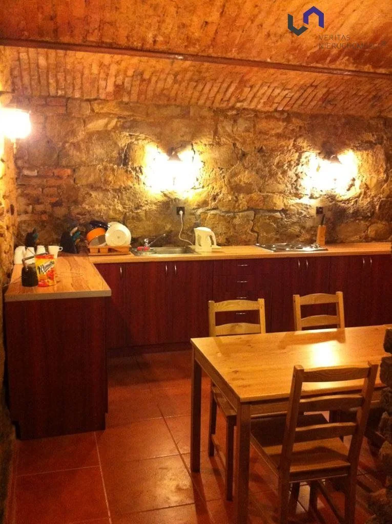 KAMIENICA. HOSTEL. GOTOWY BIZNES!