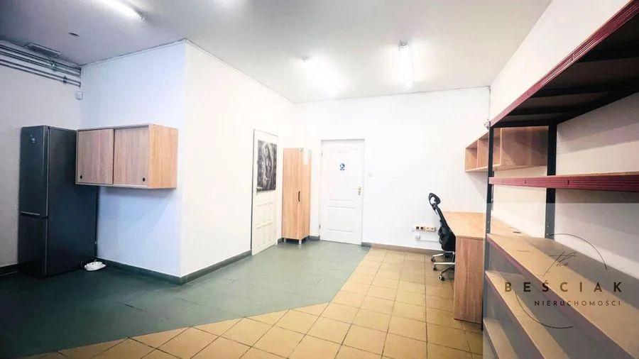 комерційна нерухомість в оренду у Tarnów | 500 m²