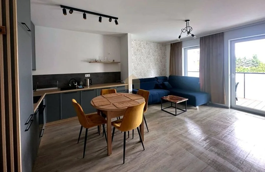 Nowoczesny apartament nad morzem/ 2 pokoje/ garaż
