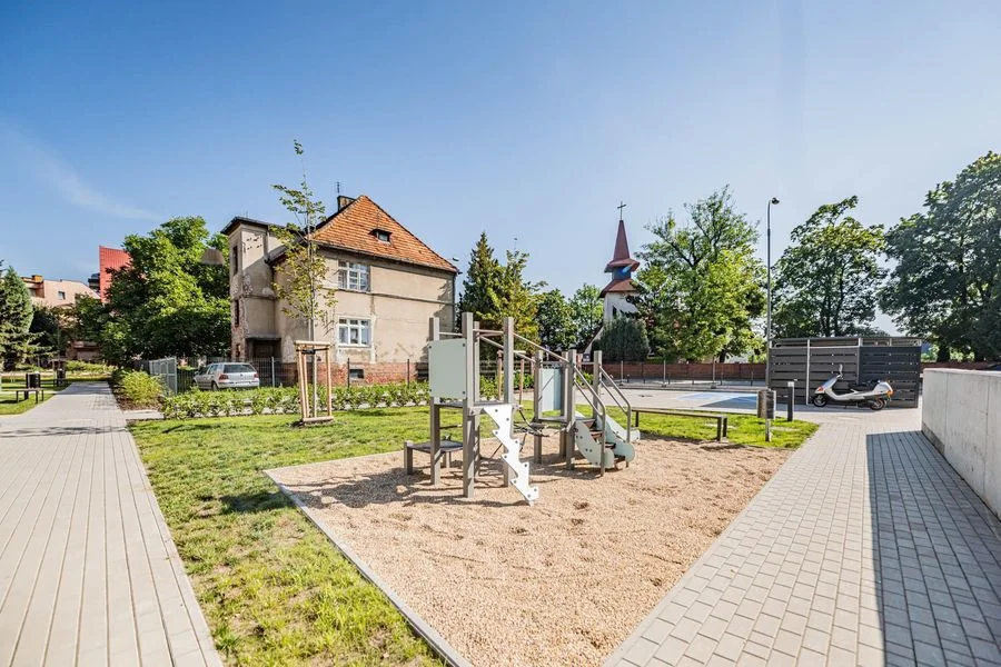 Wyjątkowe mieszkanie 3-pokojowe, miejsce postojowe i komókra w cenie