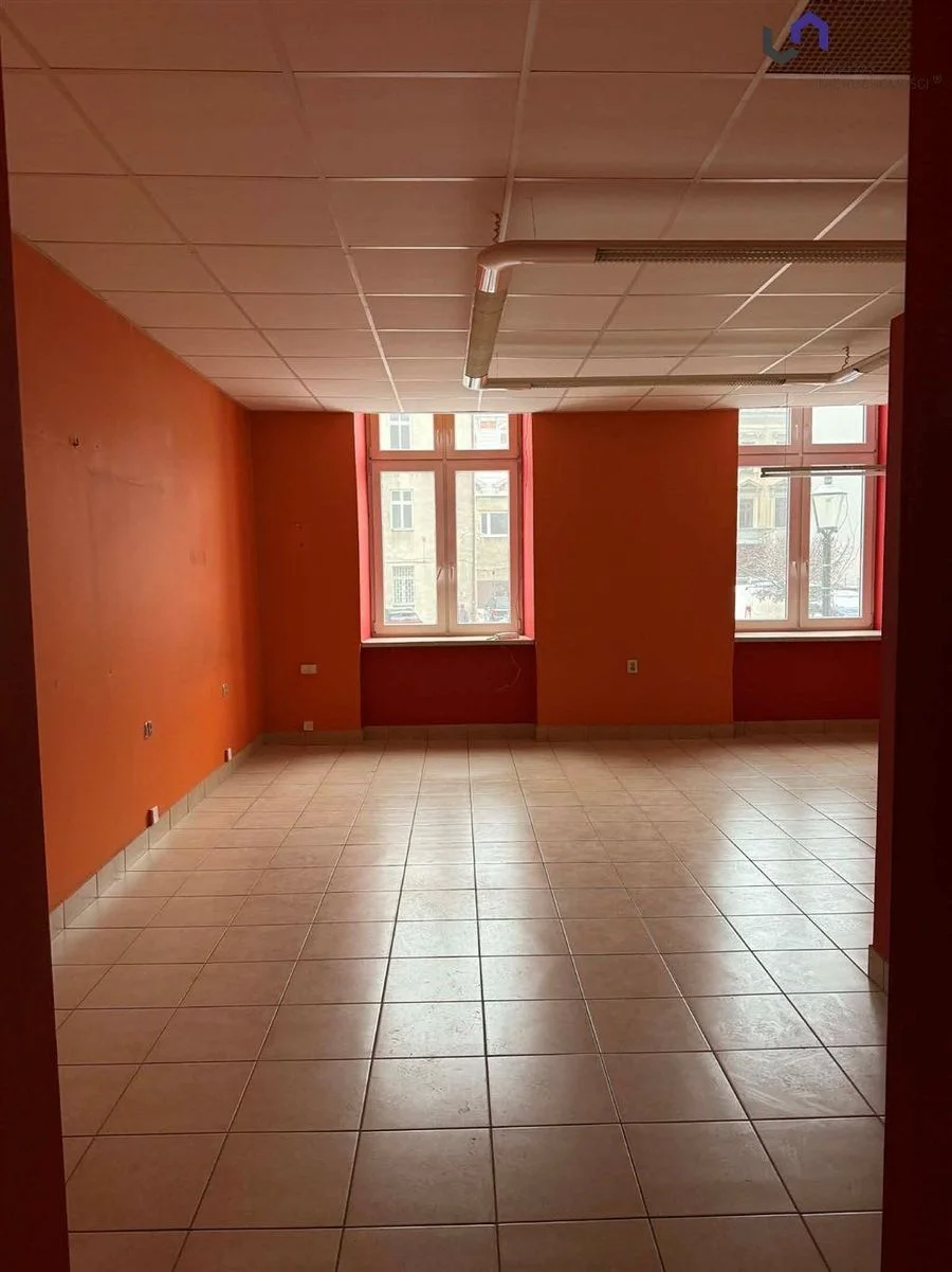 Gewerbeimmobilie zur Miete in Bielsko Biała, Centrum | 78,9 m²