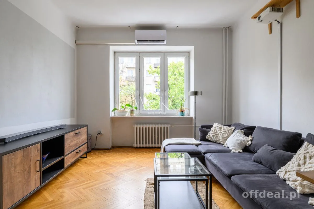 Klimatyzacja / Plac Unii Lubelskiej / PET Friendly