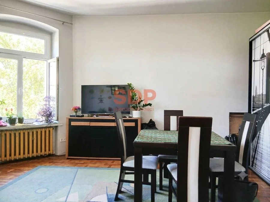 78 m²  – 3 pokoje, potencjał na 2  mieszkania (blisko Parku Śledzia)!