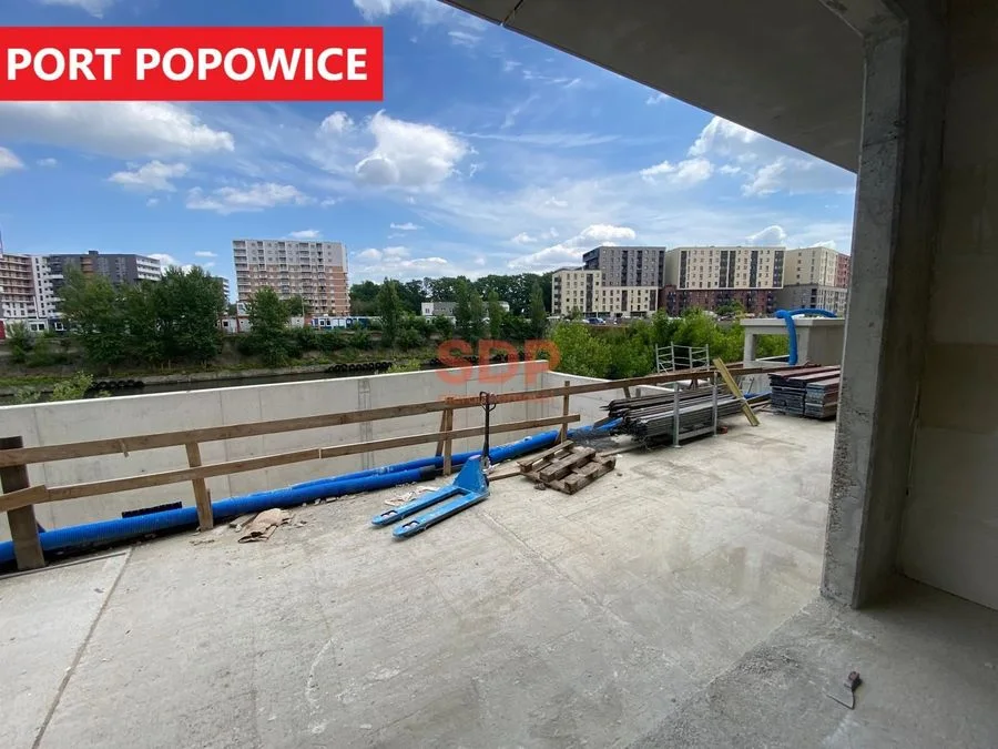 Port Popowice, 101m2, witryna, widok na Marinę, wejście z ulicy