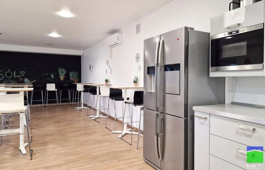 комерційна нерухомість в оренду у Pabianice | 90 m²