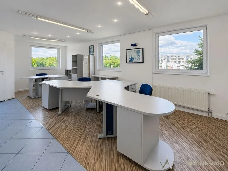 Lokal 65 m2 na biura, gabinet, usługi
