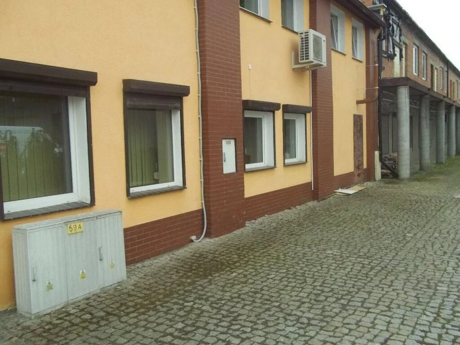 bien commercial à vendre à Wrocław, Krzyki, Tarnogaj | 670 m²