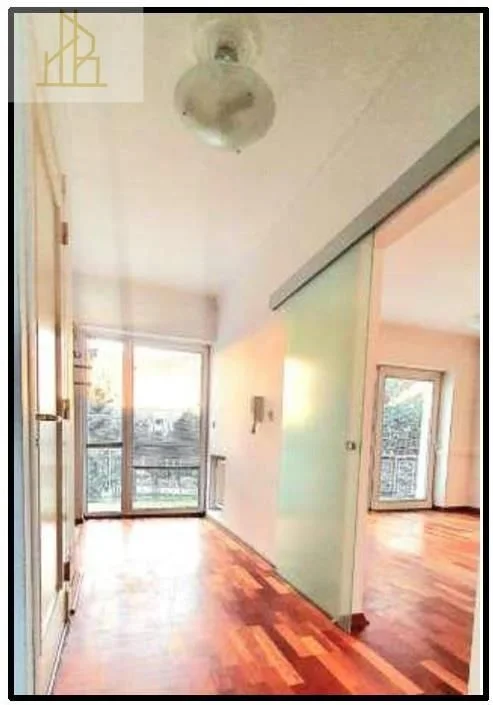 Gewerbeimmobilie zur Miete in Warszawa, Tomaszów Mazowiecki, Wilanów | 65 m²