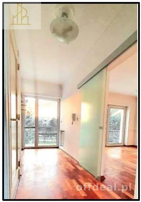 Gewerbeimmobilie zur Miete in Warszawa, Tomaszów Mazowiecki, Wilanów | 65 m²