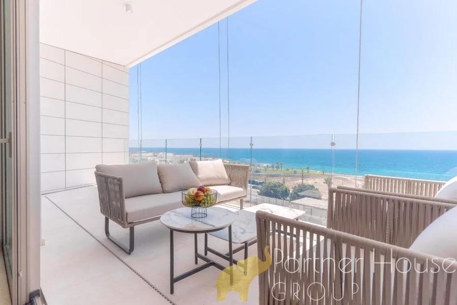 Ikoniczny resort premium przy samym brzegu Morza