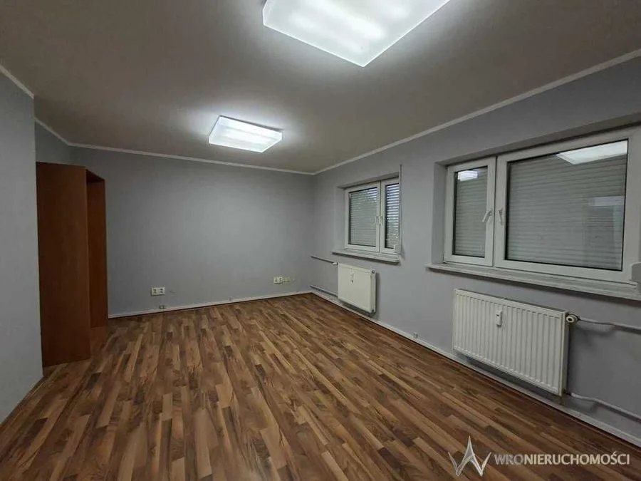 Gewerbeimmobilie zur Miete in Wrocław | 30 m²