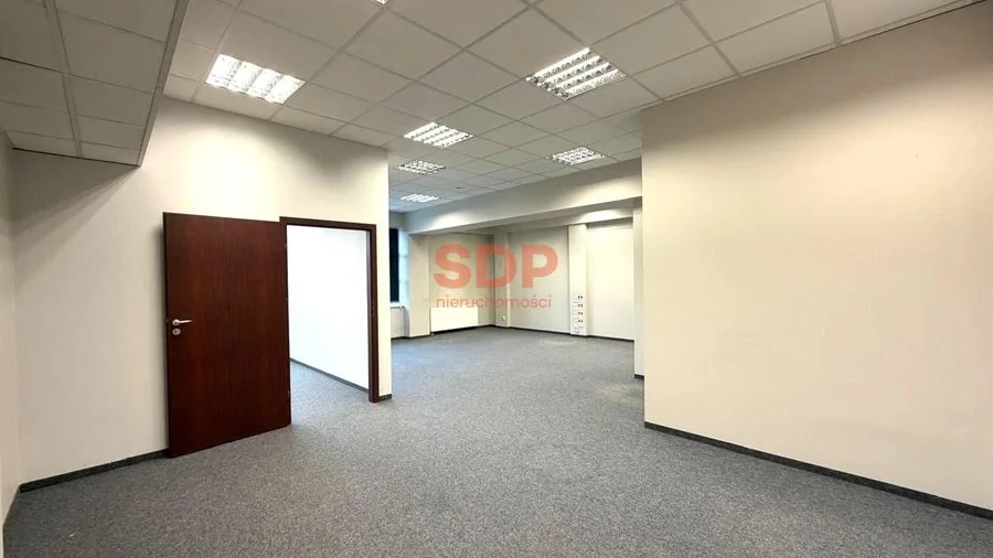 Lokal biurowy 68 m2 10 minut od Rynku