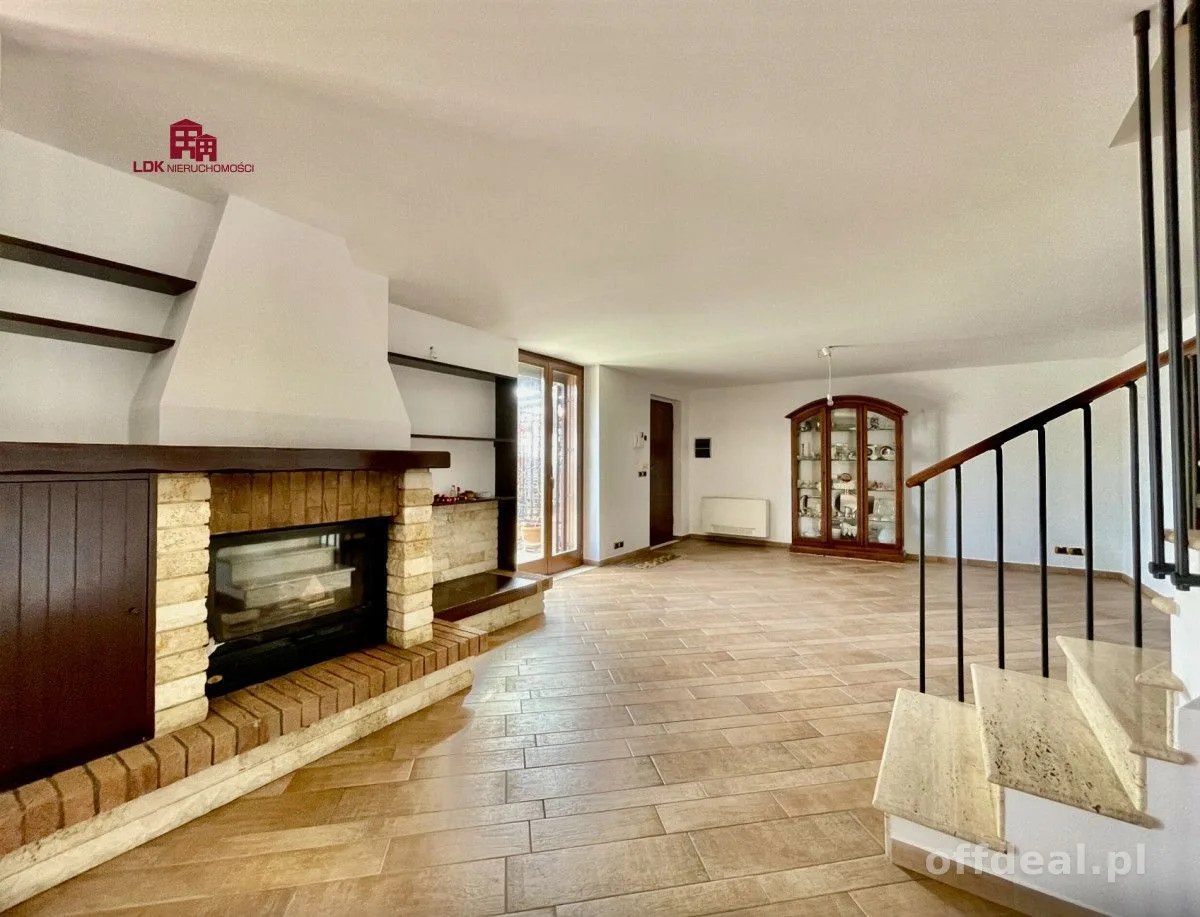 Apartament z pięknym tarasem i widokiem na morze