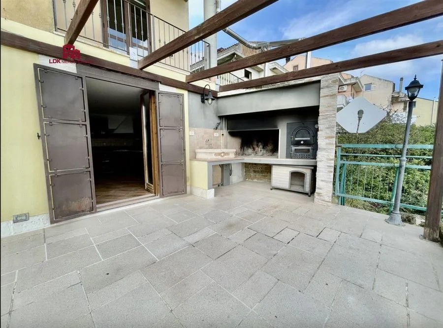 Apartament z pięknym tarasem i widokiem na morze