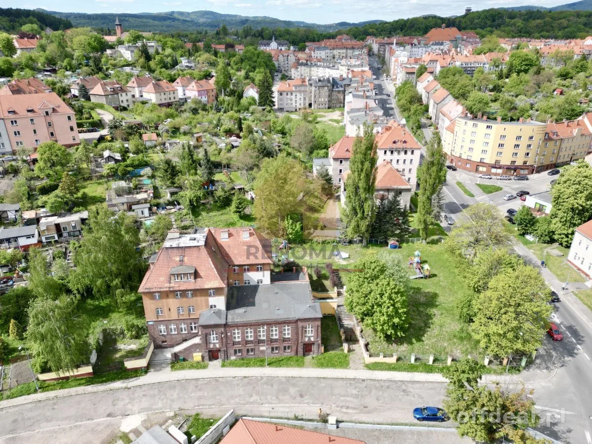 Budynek użytkowy 859 m² | Wałbrzych | inwestycyjny