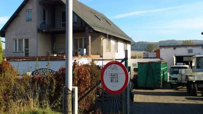 Kompletna siedziba dla firmy !!!
