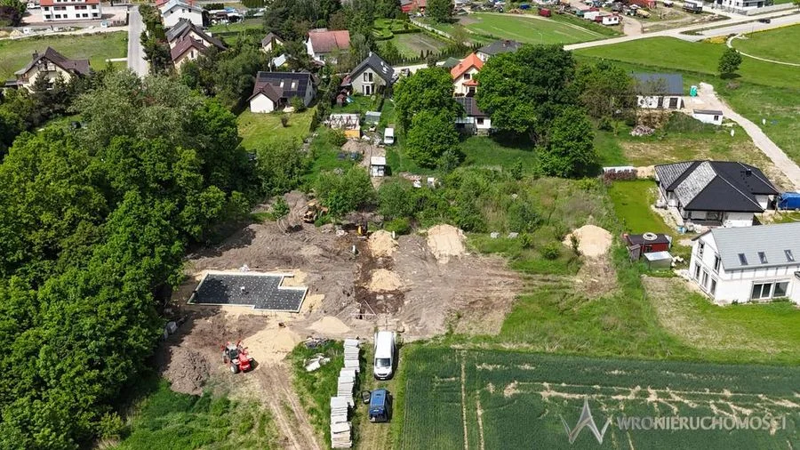 Działka budowlana z pełnym uzbrojeniem| Strzeszów