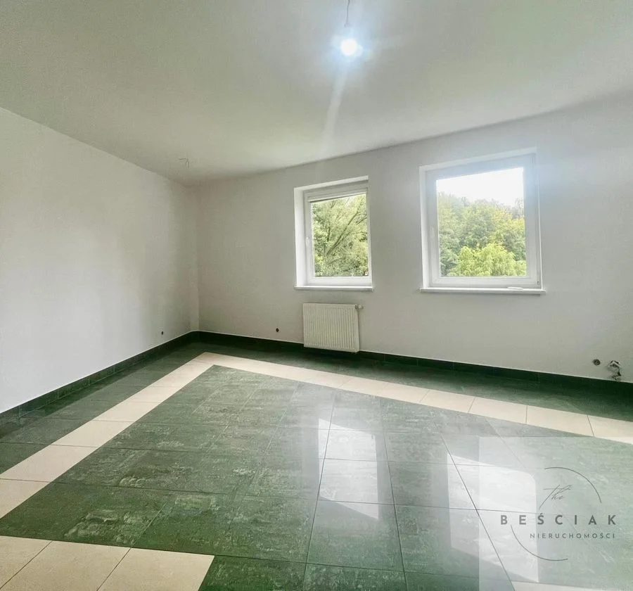 комерційна нерухомість в оренду у Tarnów | 72 m²