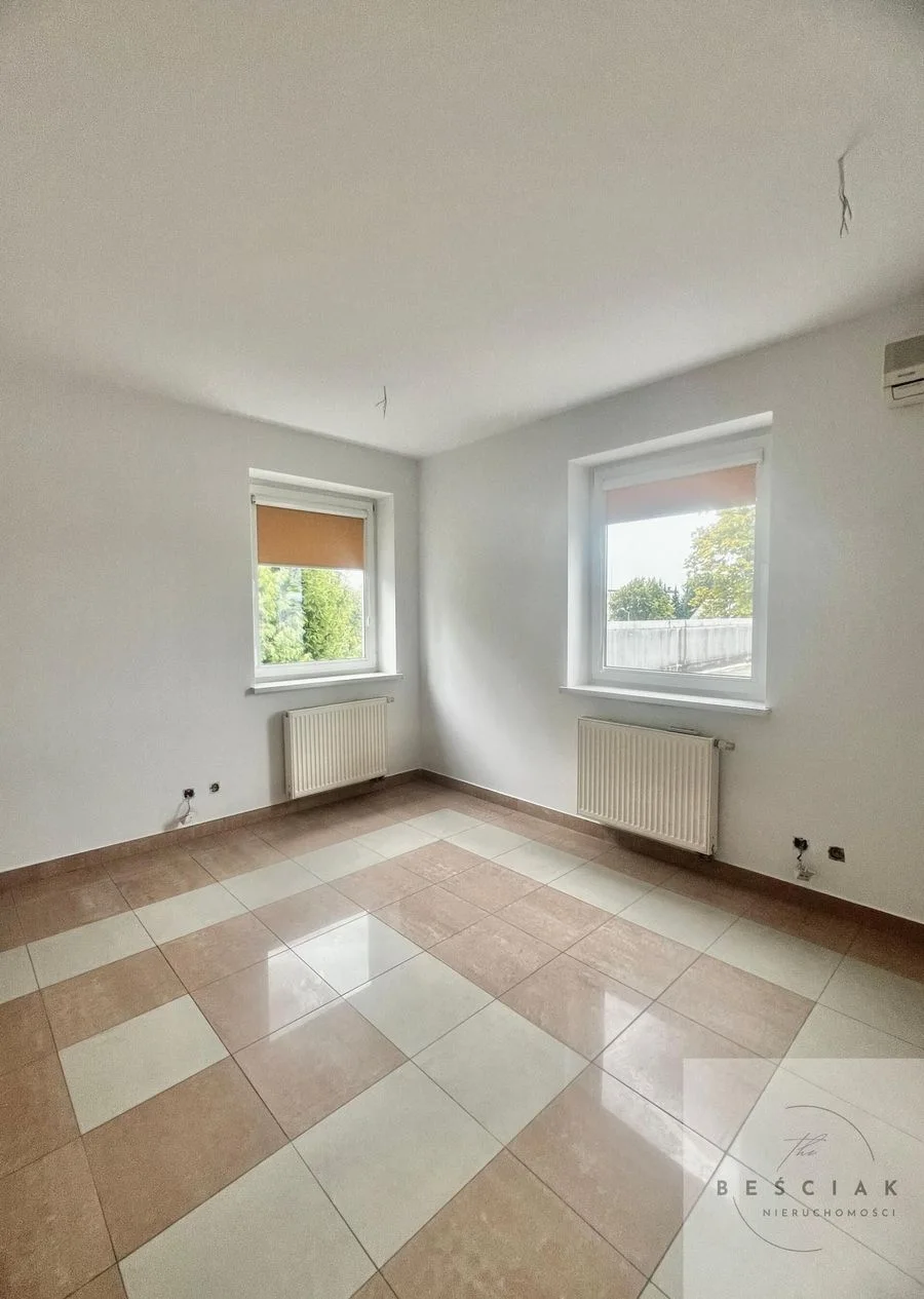 комерційна нерухомість в оренду у Tarnów | 72 m²