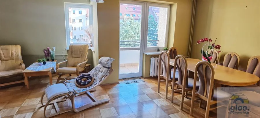 Mieszkanie 2-3 pokojowe -nowsze budownictwo- garaż- balkon- Centrum