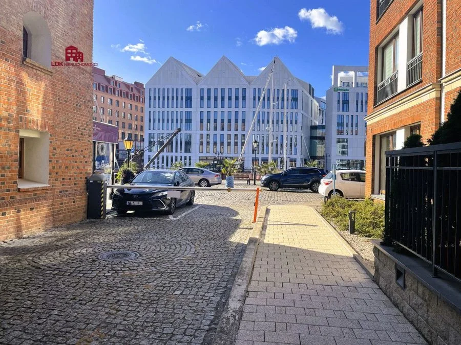 Adres, który zarabia | 120 m² nad Motławą