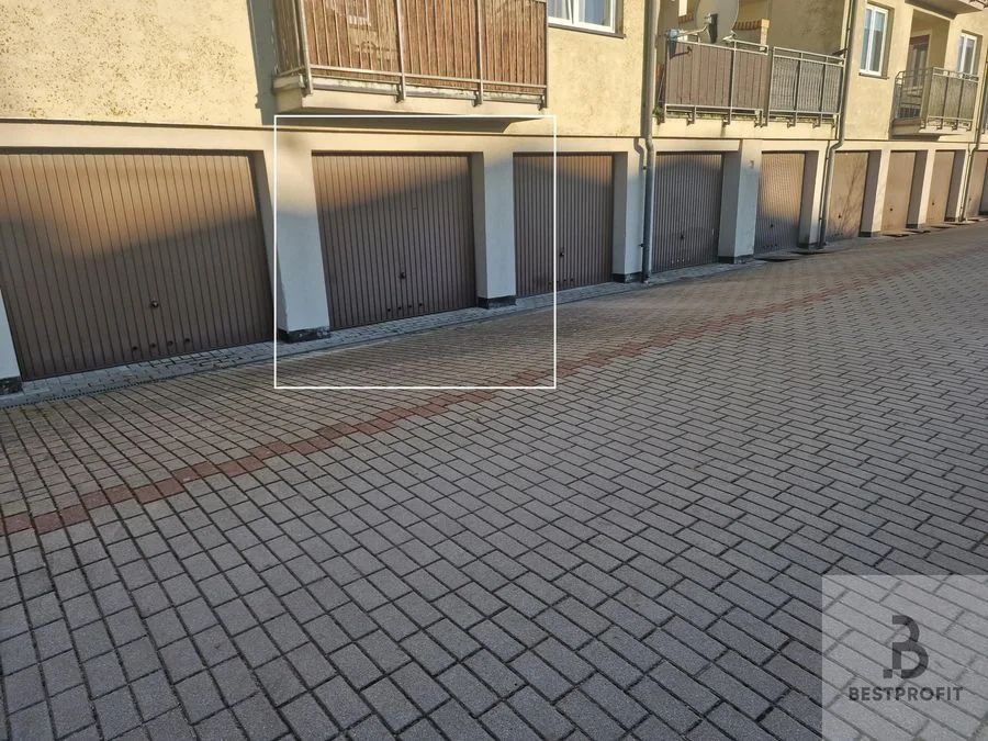 Sprzedam garaż w bloku ul. Bogdanowicza 4 Słupsk