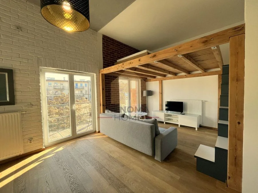 Loftowy apartament|centrum|parking|antresola