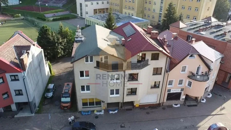 Mieszkanie + lokal użytkowy + zaplecze + garaż
