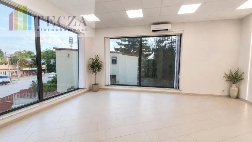 bien commercial à louer à Sulejówek, Miłosna | 45 m²