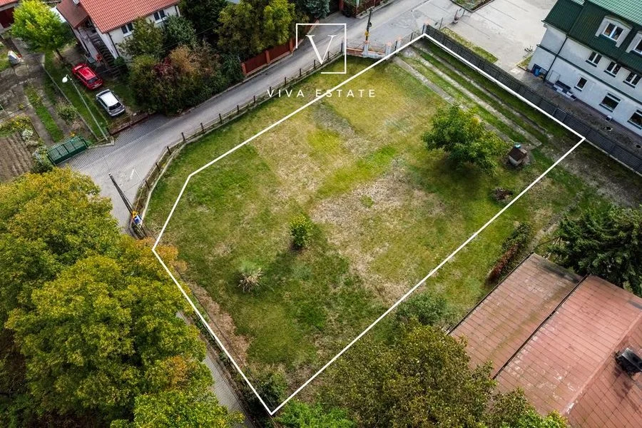 Działka budowlana z mediami