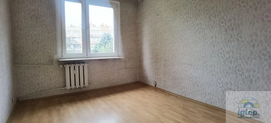 Mieszkanie 3-pokojowe -bez piecyka- 1-piętro -os.Uroczysko