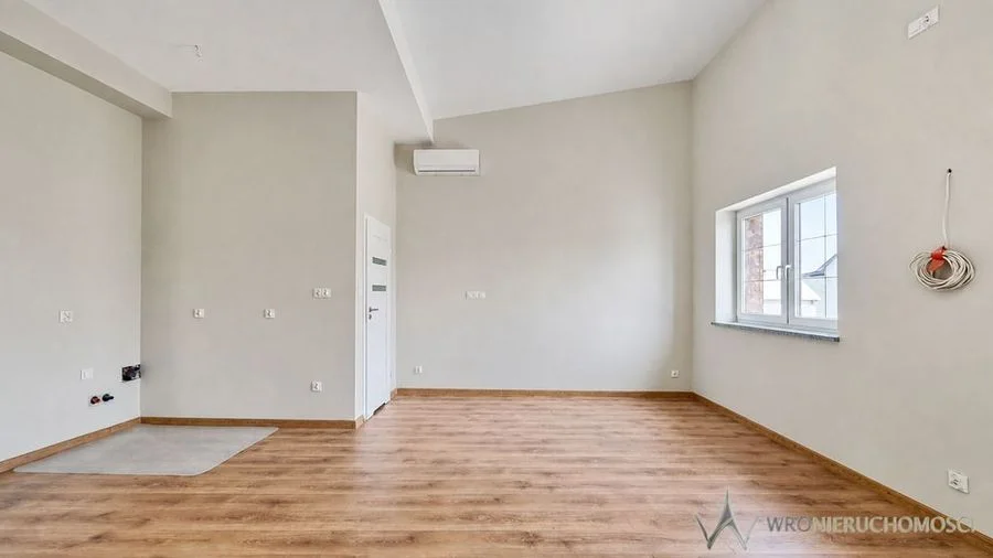 Lokal 38 m² po remoncie | klimatyzacja | parking