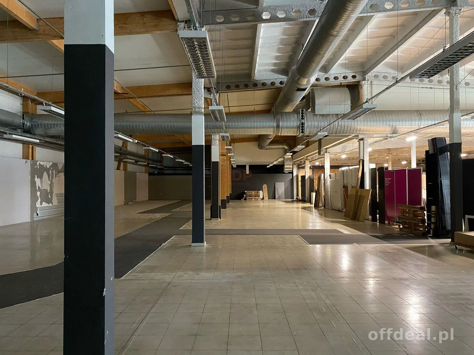 комерційна нерухомість в оренду у Wrocław, Psie Pole, Karłowice | 350 m²