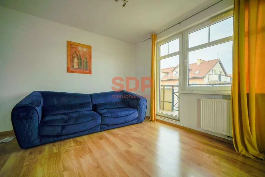 Komfortowe 2 pokoje na Partynicach. Duży balkon, winda z poziomu zero