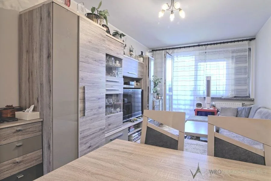 Pełen rozkład/3 pok/balkon/teren zamknięty/parking