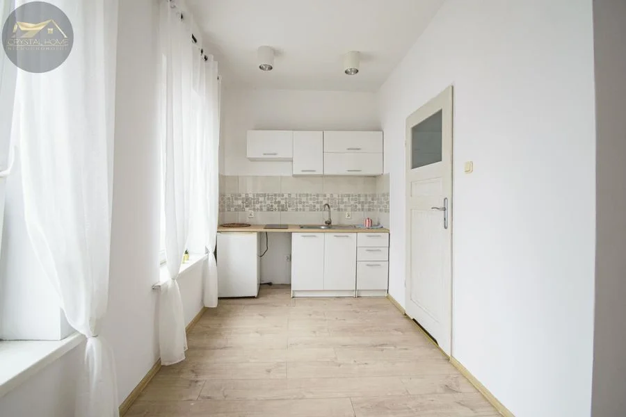 51M2/ 2 PIĘTRO/ WAŁBRZYCH-ŚRÓDMIEŚCIE