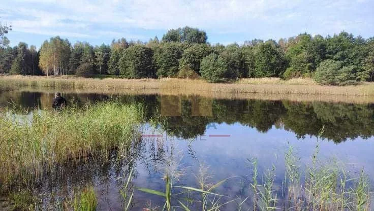 Działka ze złożem piaskowo-żwirowym w Sierakowie.