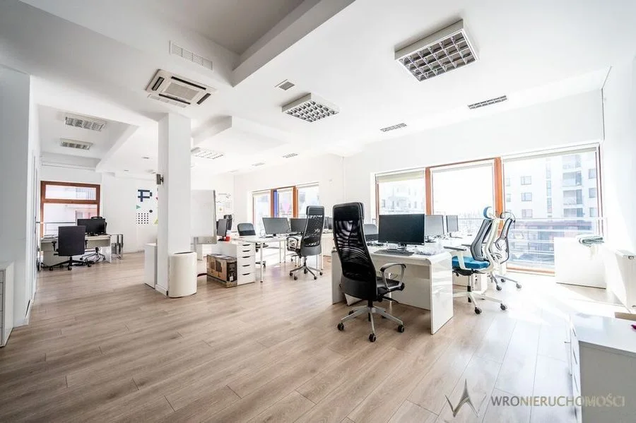 Lokal 459 m² + taras 48 m² | 6 miejsc w garażu