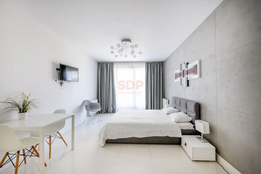 Mieszkanie przy rzece w apartamentowcu z 2012 roku!